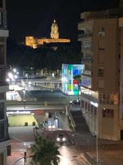 Pis a CL VELEZ MALAGA 8 MALAGA (MÁLAGA)