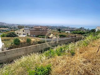 Terreny residencial a Calle relenguillo, 3, benalmádena, spain. Terreno urbano con vista panorámica en benalmádena pueblo, málag