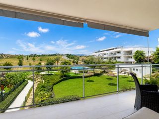 Etagenwohnung in Carretera, 1, 29649 málaga, spain 3. Apartamento moderno con gran terraza, piscina y garaje en el lag