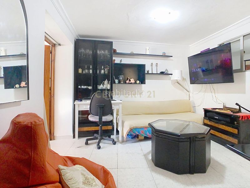 Foto cfb5b678-691d-4f82-8ff0-f4f18c088742. Pis a Álora