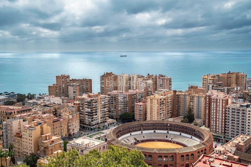 Foto 30d06796-8a64-487e-abe6-e40f2263244d. Terreny residencial a avenida salvador vicente 14 a Benalmádena