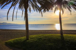 Wohngrundstück  Avenida salvador vicente 14. Terreno urbano en venta en benalmadena, málaga. españa.