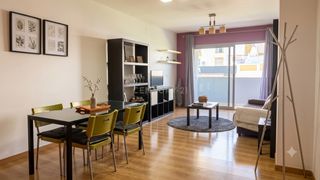 Apartament a Av. salvador vicente, benalmádena, spain 4. Áticoduplex moderno de 1 habitación en pleno centro  av. salvado