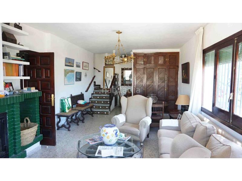 Foto 456cd090-df4c-435a-8e86-9f3c38be7600. Chalet en raíces 1 los pinos chalet privado en venta en Almuñécar