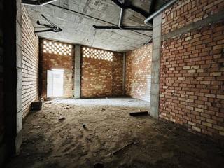 Alquiler Local Comercial en Generalife 1. Zona p4  local en bruto
