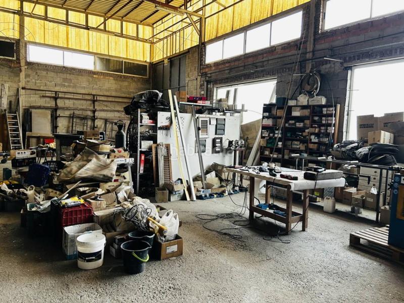 Foto 0f8db913-10e7-408c-aa1e-3507c2a36e9b. Industrial building in camino real a motril 10 in Almuñécar