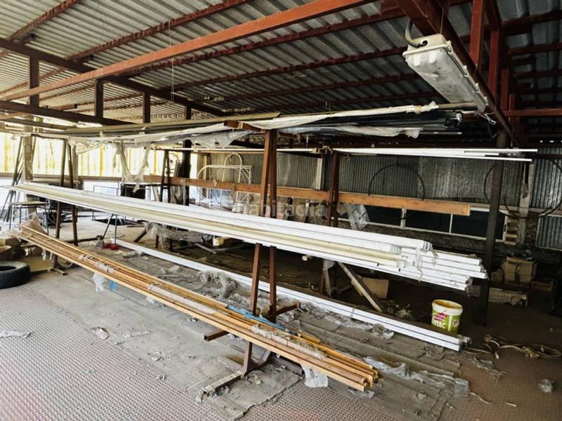 Foto 6e000662-bd9a-448a-b242-34614e45e621. Industrial building in camino real a motril 10 in Almuñécar