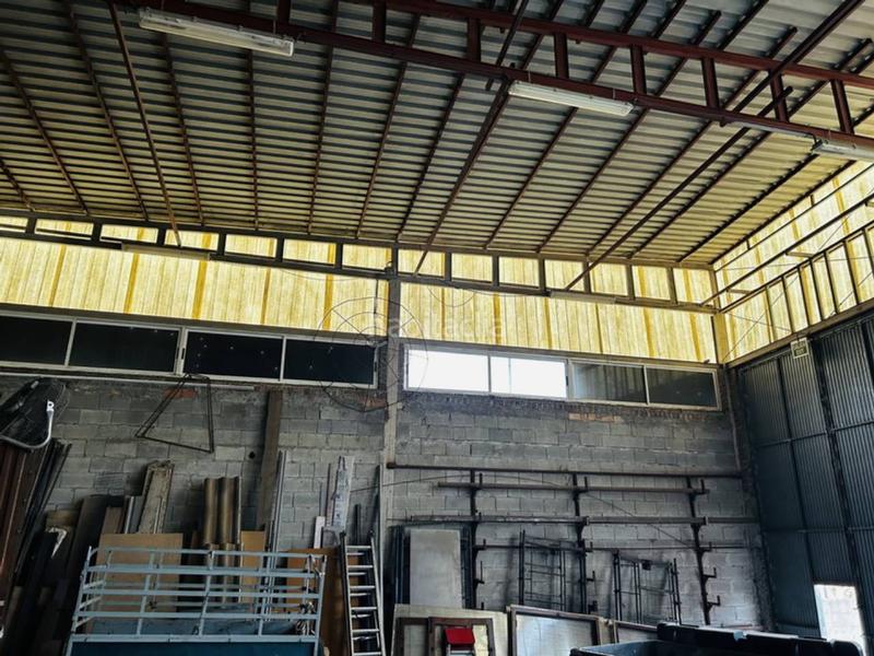 Foto b929ebec-b90a-498f-a4f1-5c16bd1a4147. Industrial building in camino real a motril 10 in Almuñécar