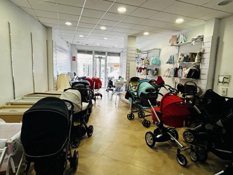 Foto 24ed4ffe-5daa-4e69-baac-f70ecefdb2a0. Lloguer local comercial a europa 1 a Almuñecar centro Almuñécar