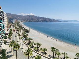 Lloguer Apartament a Paseo de velilla 2. Playa velilla  gran apartamento en alquiler anual
