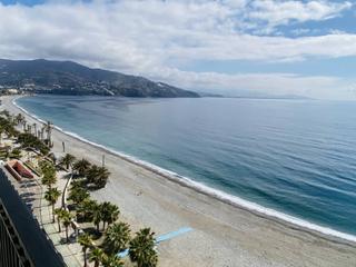 Affitto Piccolo appartamento in Paseo velilla 4. Playa velilla  alquiler anual en marzo 2026