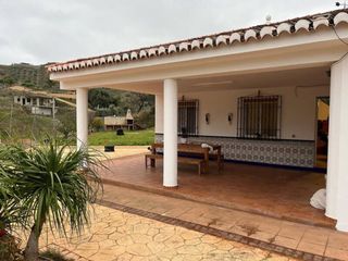 Miete Haus in Avenida motril 1. Molvizar  casa en alquiler anual