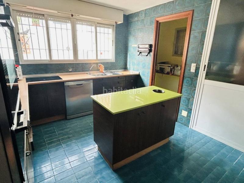 Foto d8a7d99b-4711-4a7d-94a4-492b25ff943e. Alquiler chalet en urbanizacion el chileno 1 velilla el chileno bonito chalet en alquiler en Almuñécar