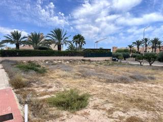 Terreny residencial a N/a. Exclusiva parcela urbana a solo 350m de la playa en vera playa