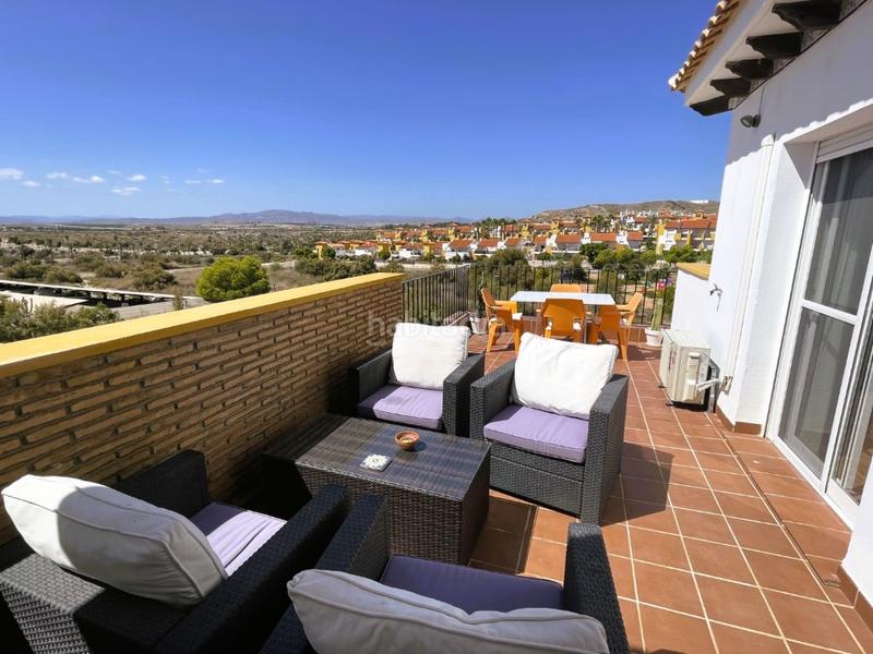 Foto 2befa428-9be9-4b7b-91f3-e28699626adf. Casa dúplex de 3 dormitorios con jardín y terraza playa en Vera