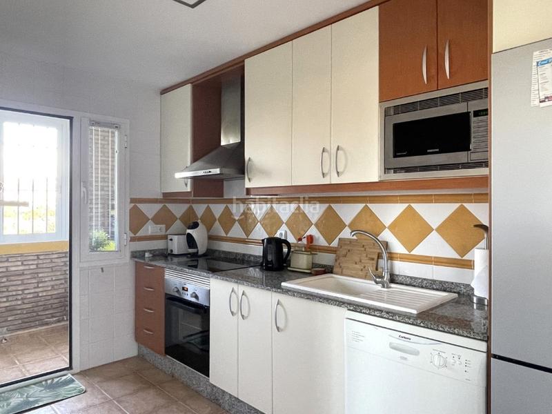 Foto 7a53ae24-f77d-4242-a1af-b5e22561d72f. Casa dúplex de 3 dormitorios con jardín y terraza playa en Vera