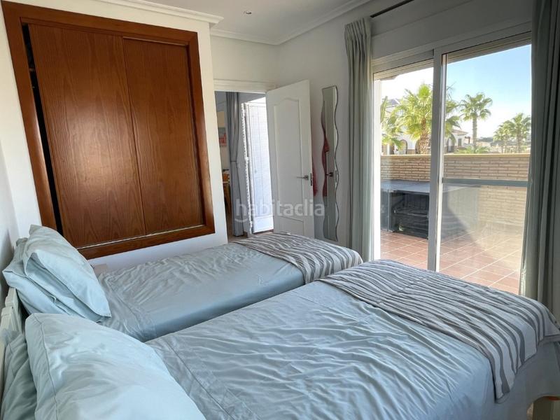 Foto f69bd037-490e-4163-bc9c-5de0277d6889. Casa dúplex de 3 dormitorios con jardín y terraza playa en Vera