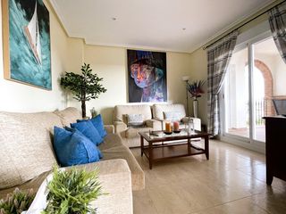 Apartament  Calle tomillo. Elegante apartamento con impresionantes vistas al mar en alandal