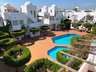 Appartement  Calle nuñez de balboa. Luminoso apartamento en planta baja a 300 m del mar en vera play