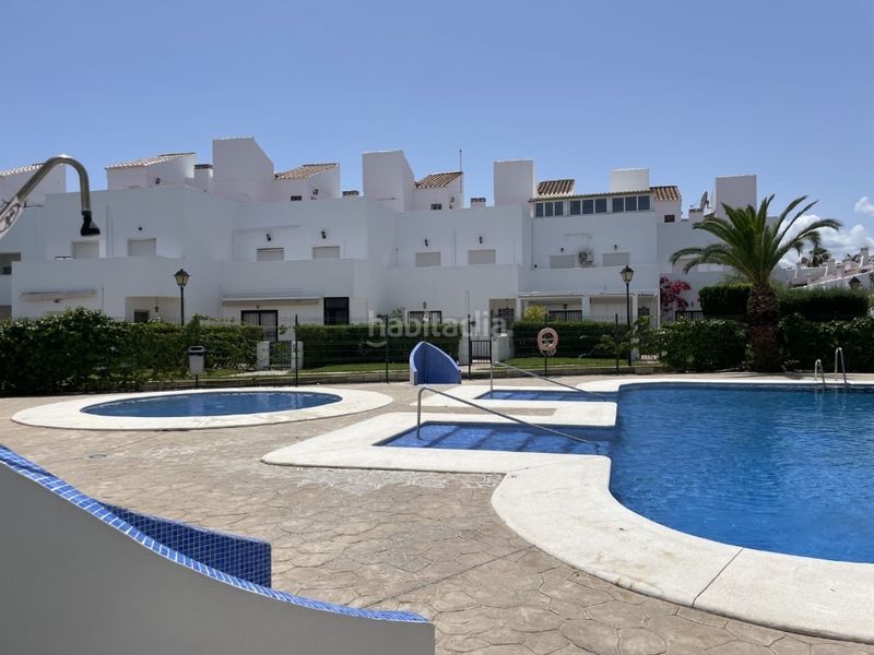 Foto 23282eef-daaf-4c2e-999b-5b54cc5e5f37. Duplex avec piscine dans Las Marinas - Pueblo Laguna Vera