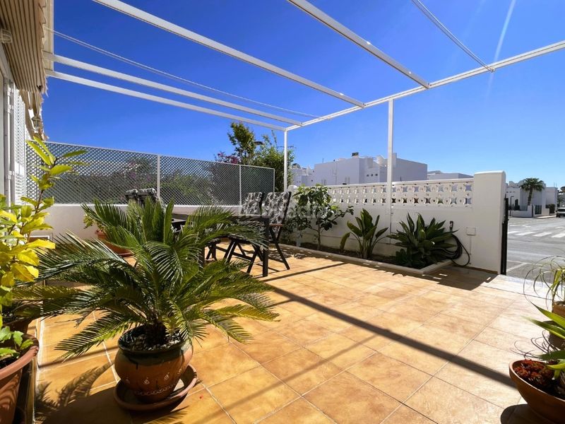 Foto 5983fedb-88da-4d4c-a51e-d903620ff72e. Duplex avec piscine dans Las Marinas - Pueblo Laguna Vera