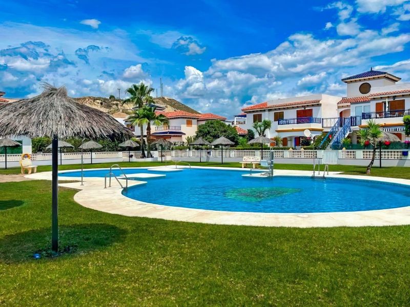 Foto 82779c1a-6bb4-4ced-8b3d-d732e2240ad5. Apartament amb aparcament piscina a Vera playa naturista Vera