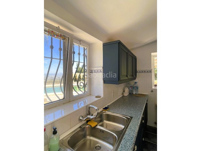 Foto b8c7cacd-039d-4be0-8768-55aa58c0ae63. Casa amb piscina a Turre