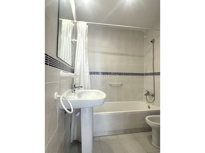 Foto 02c7f036-8015-4c16-8611-ea4bded7ad3a. Apartament amb piscina a Las Marinas - Pueblo Laguna Vera