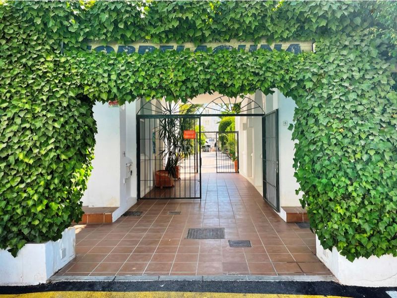 Foto b99b8e92-eff2-4bc9-8404-08fc65f62bbf. Apartament amb piscina a Las Marinas - Pueblo Laguna Vera