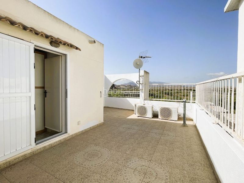Foto a2323c88-2de4-4f83-94fb-c6ff81ec4526. Duplex con piscina in Las Marinas - Pueblo Laguna Vera