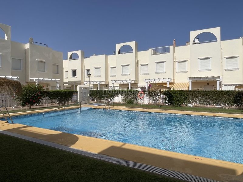 Foto beef73b1-2b0f-431a-aae2-2e37e89e2bcb. Duplex con piscina in Las Marinas - Pueblo Laguna Vera