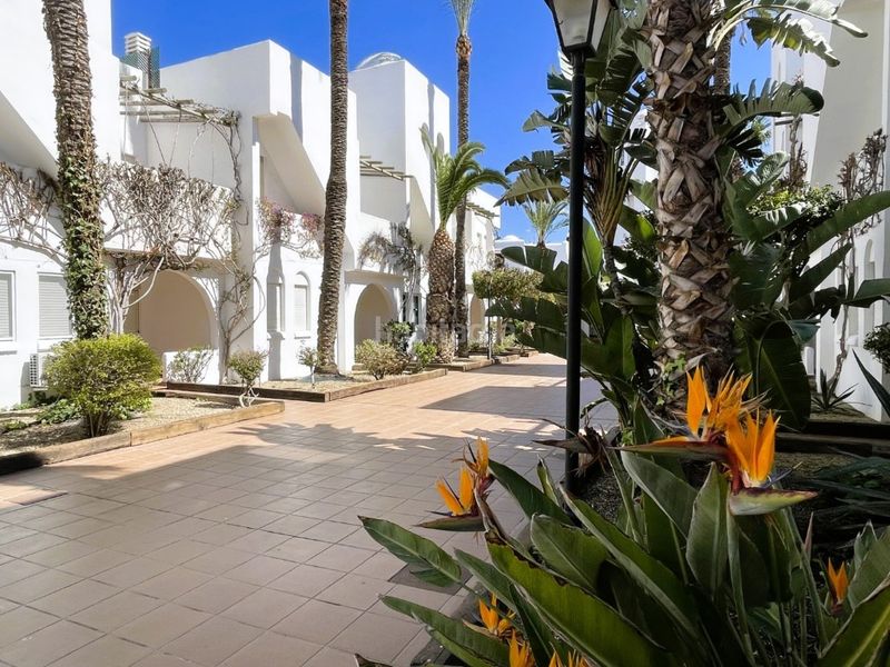 Foto 7c452f66-bf52-4bcc-bbc7-75163826e7e1. Apartament amb piscina a Las Marinas - Pueblo Laguna Vera