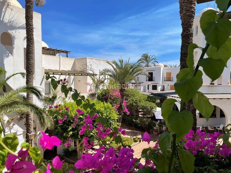 Foto 6a31b973-22a0-4eaf-8ab2-f3cddec27341. Apartament amb piscina a Las Marinas - Pueblo Laguna Vera