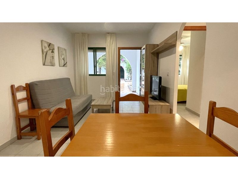 Foto bc9b153e-b512-4030-bf30-70b2dcf53b98. Apartament amb piscina a Las Marinas - Pueblo Laguna Vera