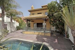 Casa en Calle rector juan de dios lope 18. Casa en venta en playa granada motril, granada