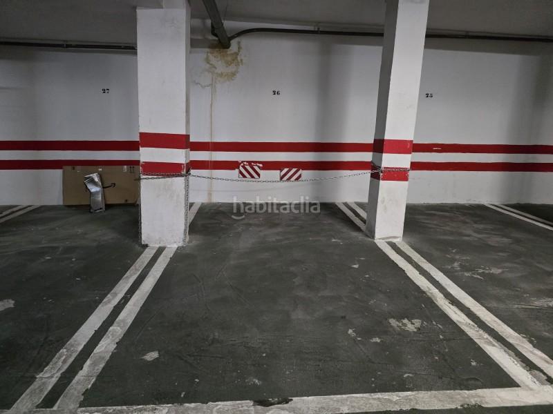 Foto 3e8bf1e3-dc7c-4bfa-b587-485f33a8dcdc. Parking coche en calle vaguada garaje en venta en calahonda, granada en Motril