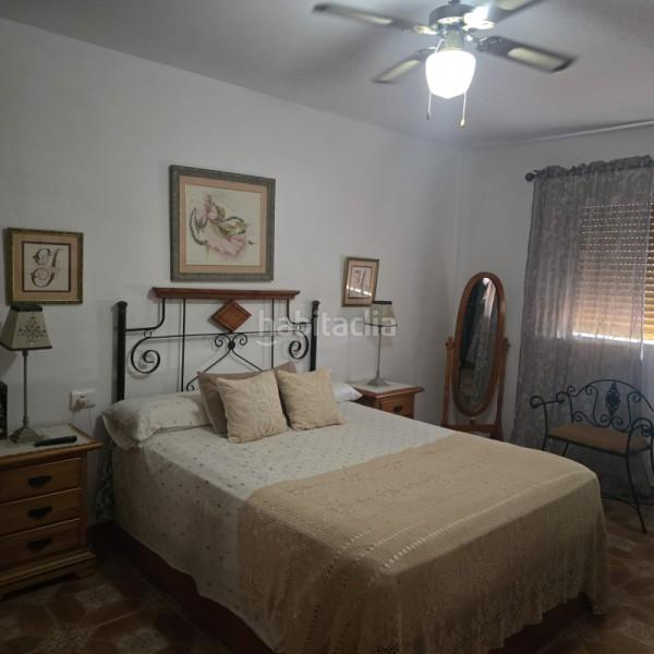 Foto b4c141e0-1cda-4943-b2a1-d3ce72615d31. Casa en calle roble 12 casa en venta en carchuna, granada en Motril