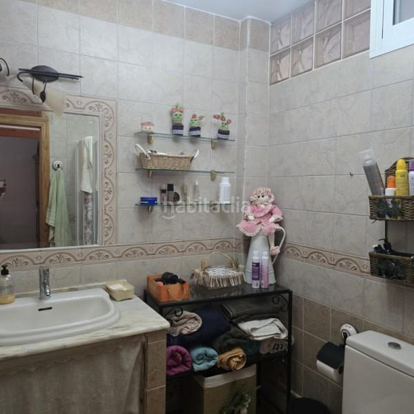 Foto cd0b590a-43f6-4a2a-88af-72752ff40d32. Casa en calle roble 12 casa en venta en carchuna, granada en Motril