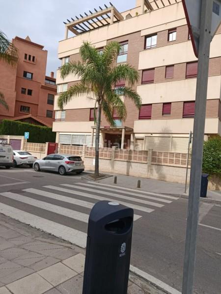 Foto 2de9a5b6-55be-4758-b070-609ac86e905a. Alquiler piso en calle rector salvador vila hernández piso en alquiler en , granada en Motril