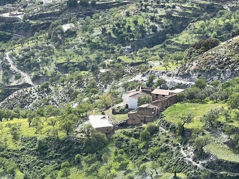 Foto a489095b-42a7-495e-a5f2-aaaf29f830f8. Masia a Rubite