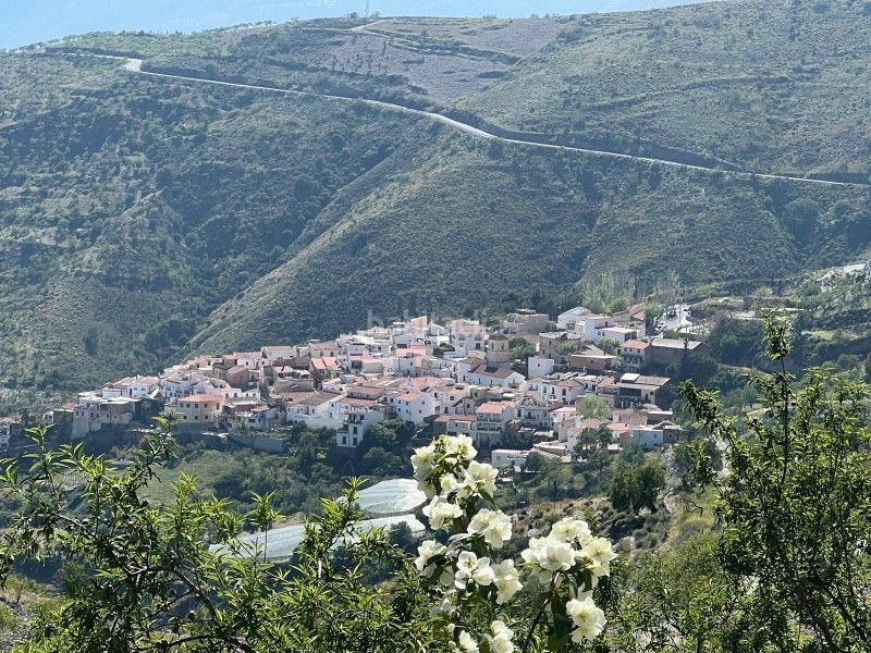 Foto e20a5623-74db-46d2-8562-87f64f78a2d6. Masia a Rubite