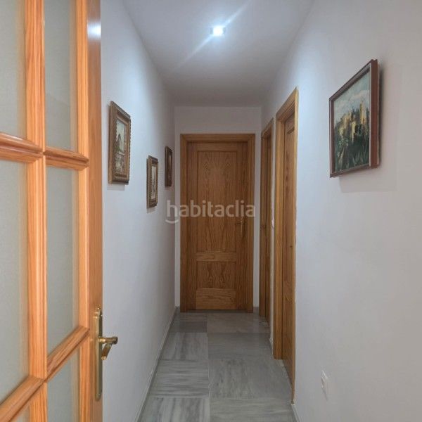 Foto aeeb4204-ea62-40eb-a6f9-17b3c651b2f2. Pis a calle roble a Calahonda - Carchuna Motril