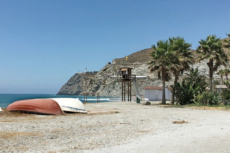 Foto e98a8129-9367-4343-8375-c3fa65487ca1. Pis a calle roble a Calahonda - Carchuna Motril