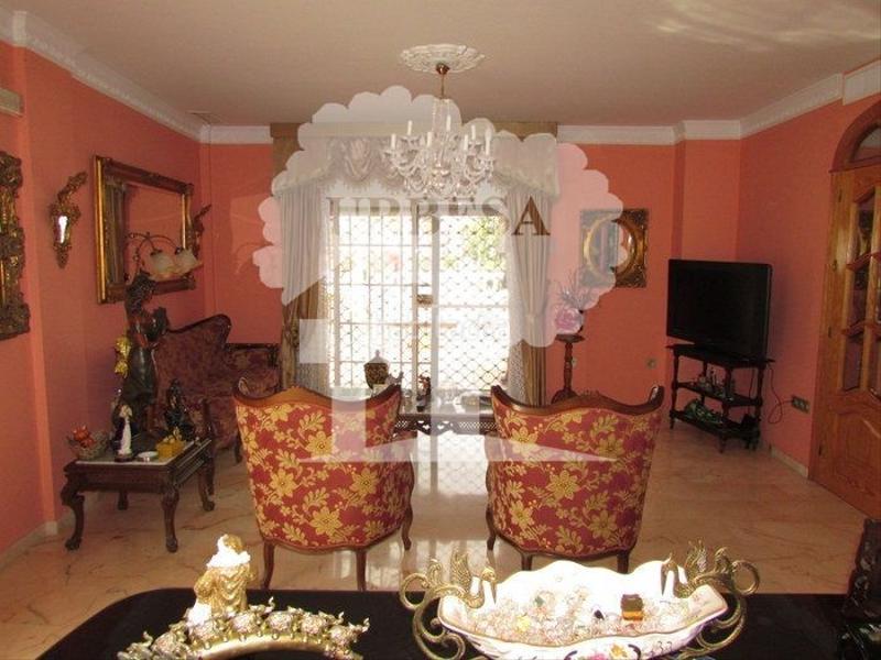 Foto 352e27d1-df06-40bd-b5c0-3b10986535f4. Chalet avec parking dans Motril ciudad Motril