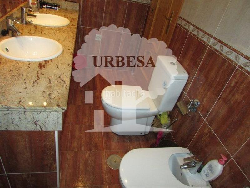 Foto be33bf0b-25ba-4e32-96e2-735f9bcf6193. Chalet avec parking dans Motril ciudad Motril