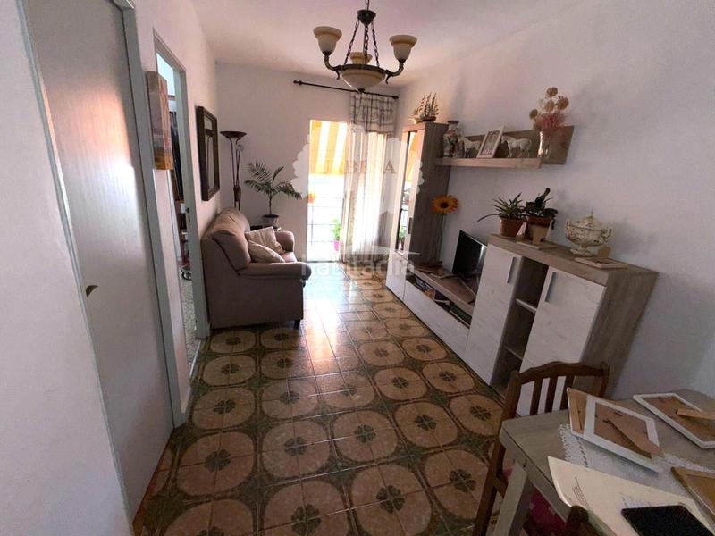 Foto 776be599-10e7-4924-a8d8-2d6700ad876e. Piso vivienda muy luminosa con tres dormitorios cuarto de baño muy cerca de centro en Motril