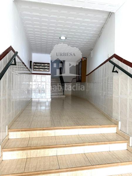 Foto 9753832f-eecd-4e89-90fd-9a2af82c7a96. Piso vivienda muy luminosa con tres dormitorios cuarto de baño muy cerca de centro en Motril