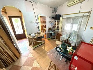 Reihenhaus in Motril  ciudad. Casa de planta baja, cocina, salón,  un dormitorio, baño y azote