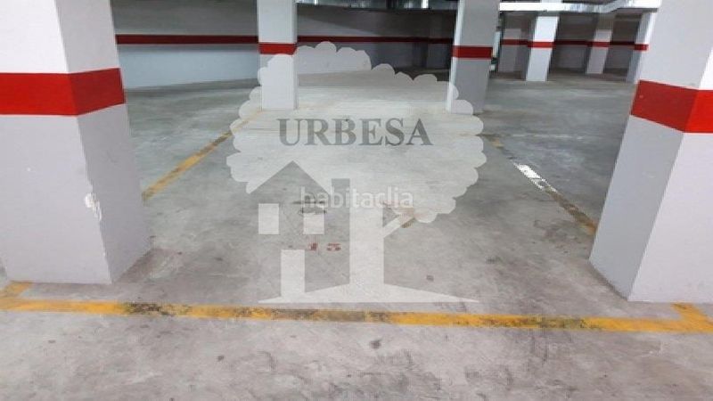 Foto c7851c95-3396-40a5-a3b1-ea06d7f08955. Aparcament cotxe a La Herradura Almuñécar