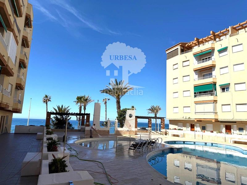 Foto 9cc708bd-e141-4ddb-ab2b-a8c9366f2bf4. Pis amb piscina a Torrenueva Motril